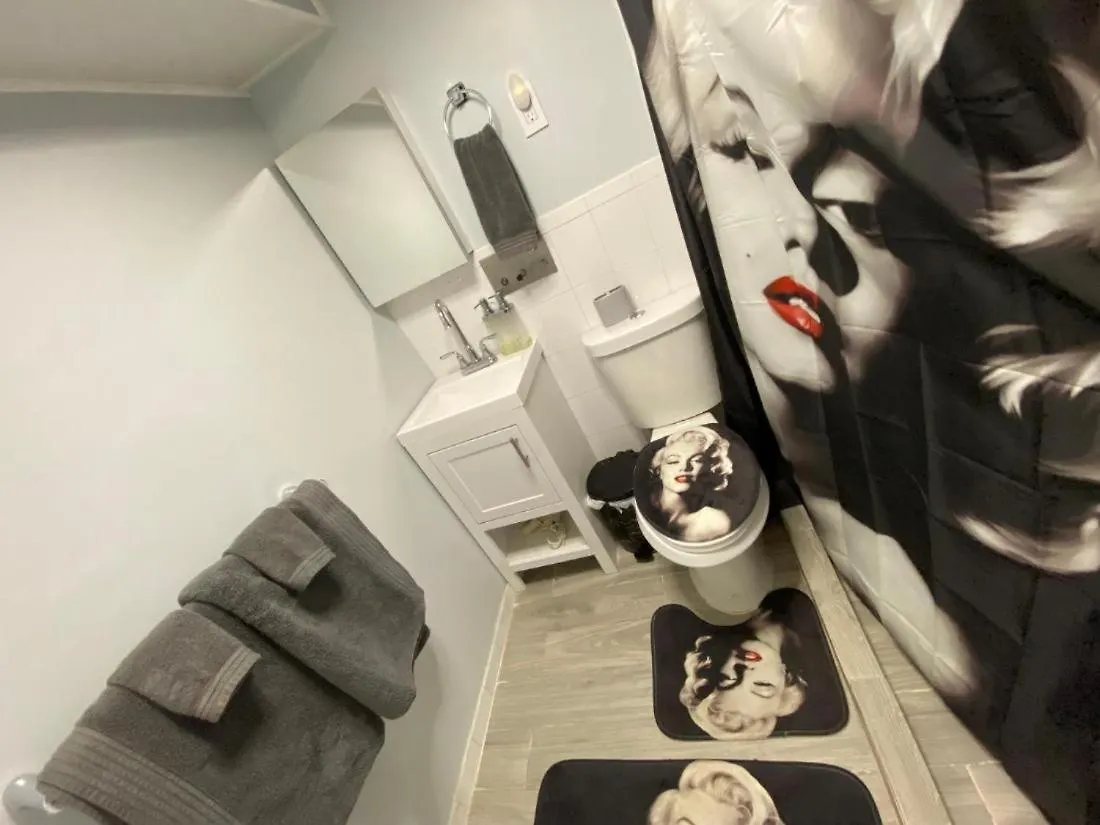 Nice 2 Bedrooms Apartment At 15 Minutes To New York Excellent Bus Transportation ノース・バーゲン 0*,