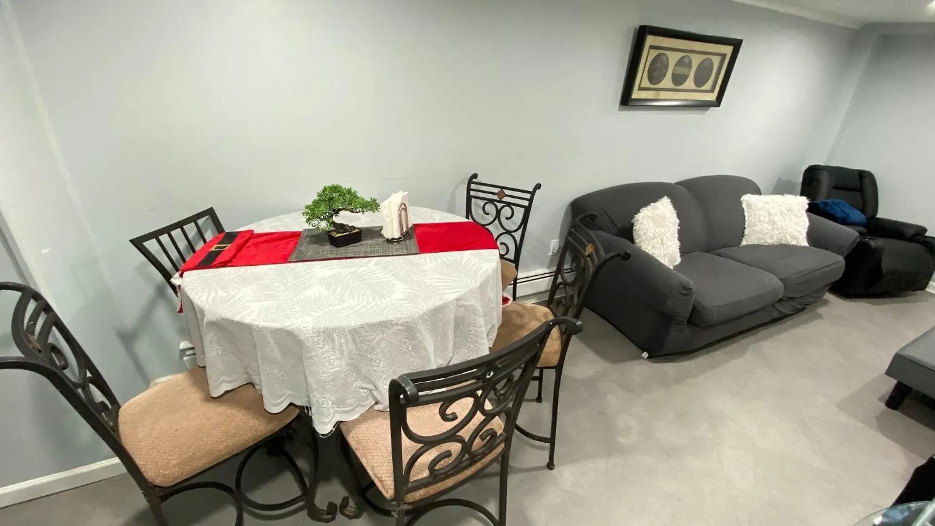 Nice 2 Bedrooms Apartment At 15 Minutes To New York Excellent Bus Transportation ノース・バーゲン