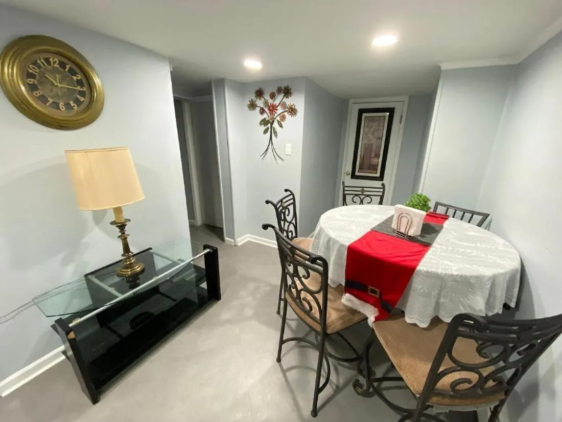 Nice 2 Bedrooms Apartment At 15 Minutes To New York Excellent Bus Transportation North Bergen
