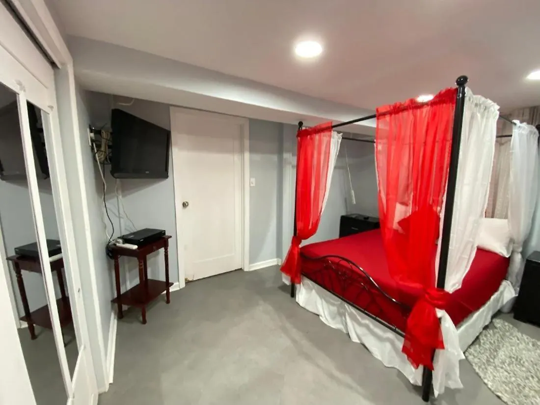 Nice 2 Bedrooms Apartment At 15 Minutes To New York Excellent Bus Transportation North Bergen
