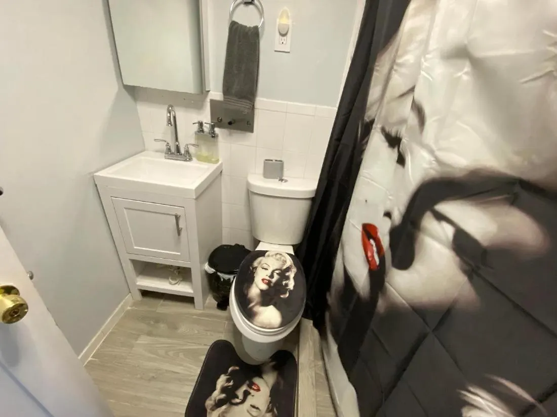 Nice 2 Bedrooms Apartment At 15 Minutes To New York Excellent Bus Transportation North Bergen