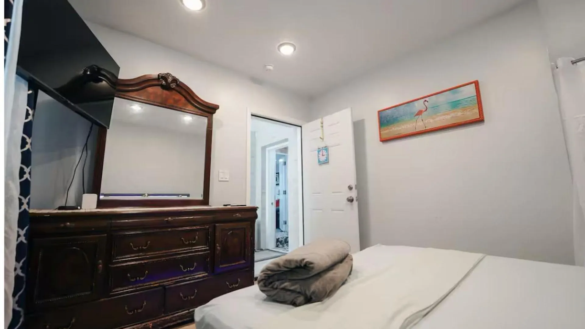 Nice 2 Bedrooms Apartment At 15 Minutes To New York Excellent Bus Transportation North Bergen 0*,  United States