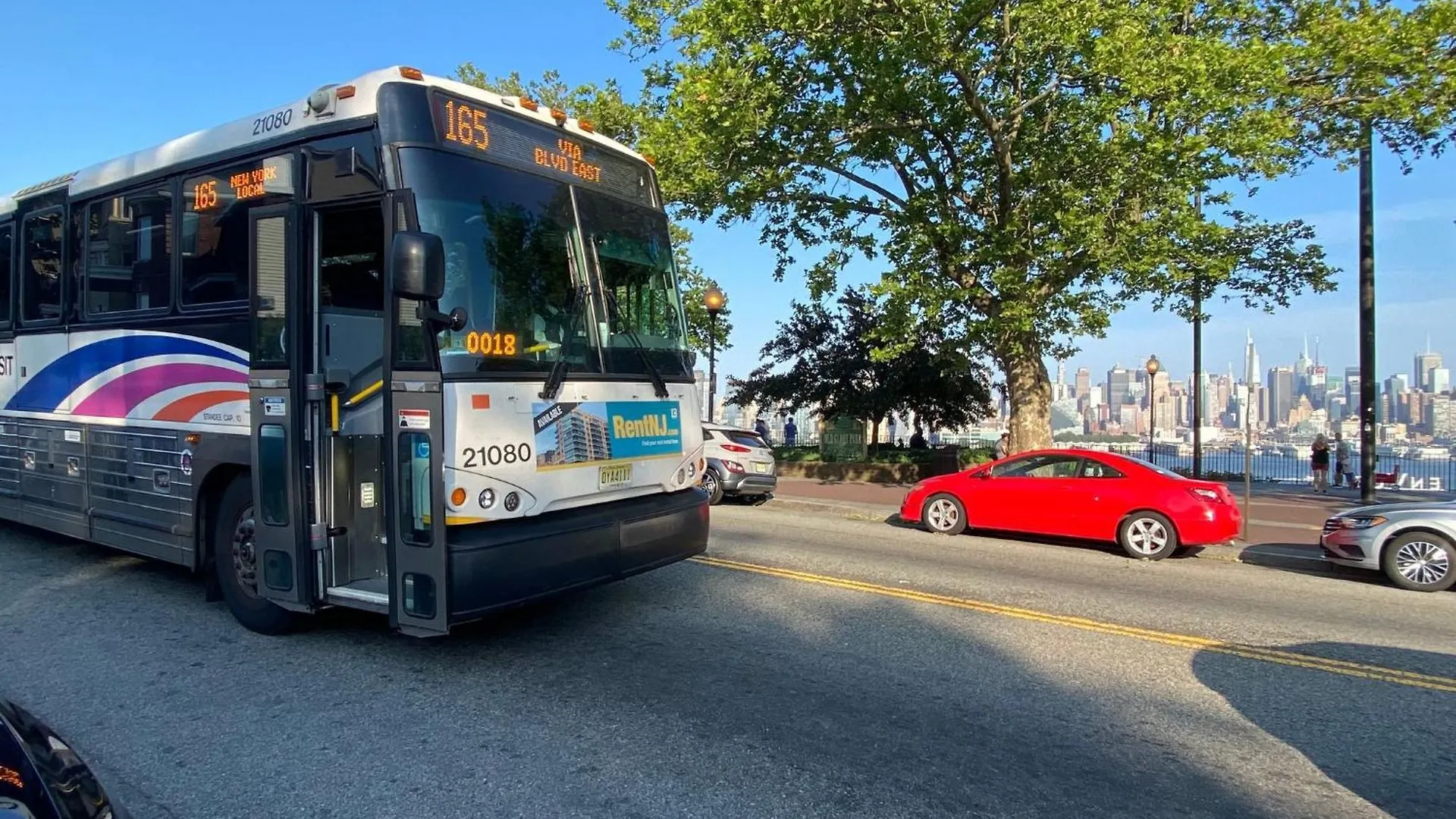 Nice 2 Bedrooms Apartment At 15 Minutes To New York Excellent Bus Transportation North Bergen