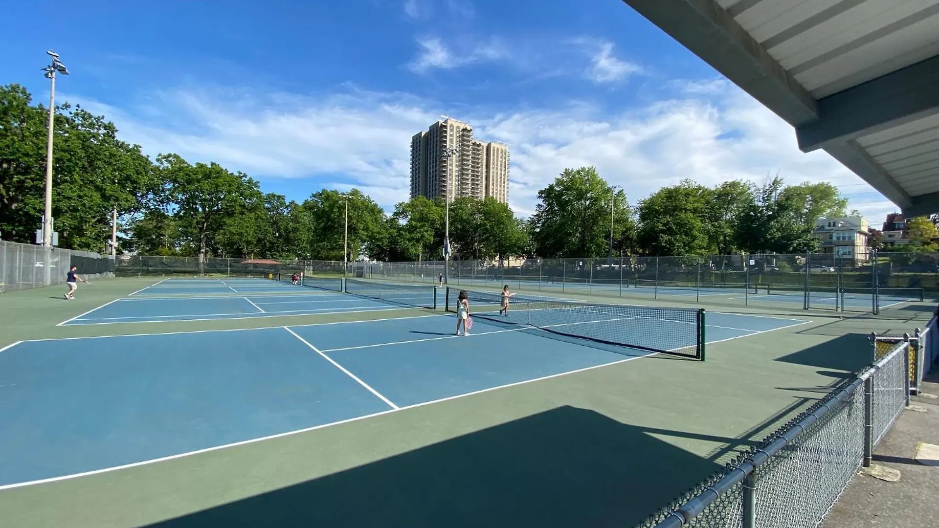 Nice 2 Bedrooms Apartment At 15 Minutes To New York Excellent Bus Transportation North Bergen