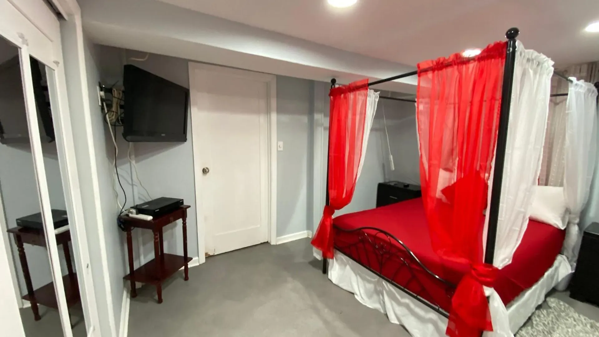Nice 2 Bedrooms Apartment At 15 Minutes To New York Excellent Bus Transportation North Bergen
